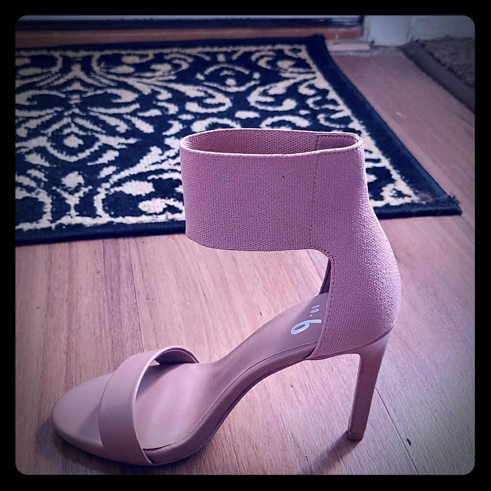 Dress sandals